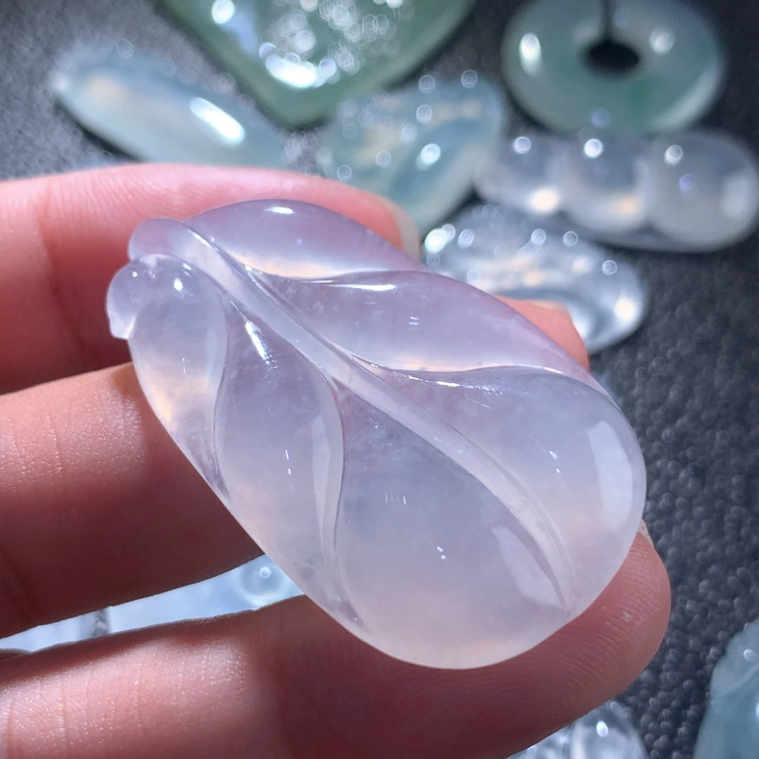 翡翠颈饰未镶嵌缅甸