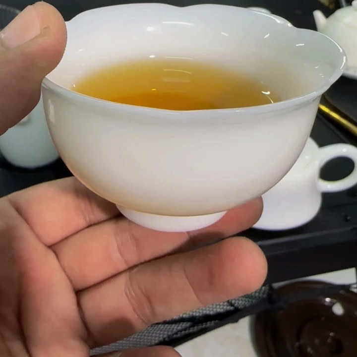 璞玉100毫升花瓣杯不含礼盒