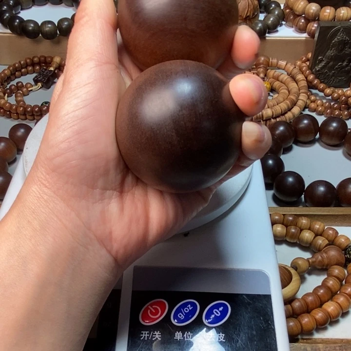 紫****檀香木老山檀香檀香王5.0，药香