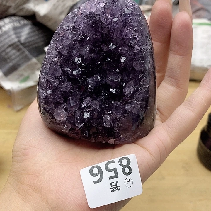 紫晶未镶嵌大型摆件（非配饰）