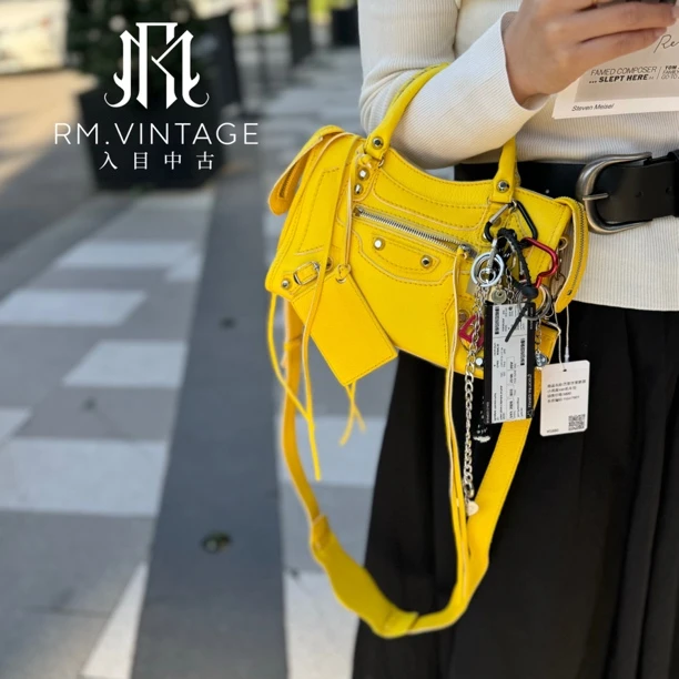 95新 Balenciaga/巴黎世家 入目 新款小鸡黄mini机车单肩包 47601