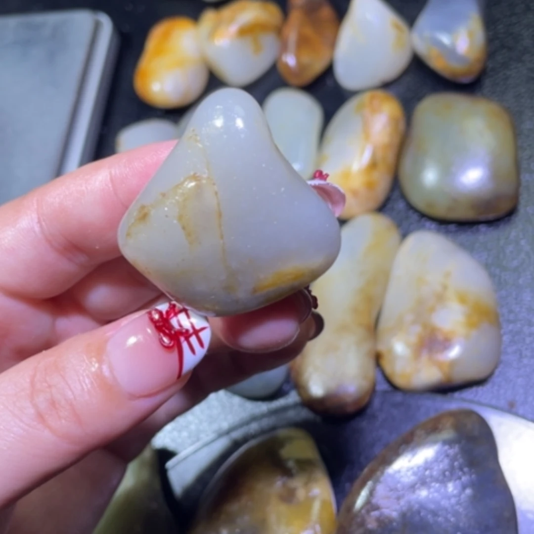 【闪购商品】颈饰未镶嵌和田玉