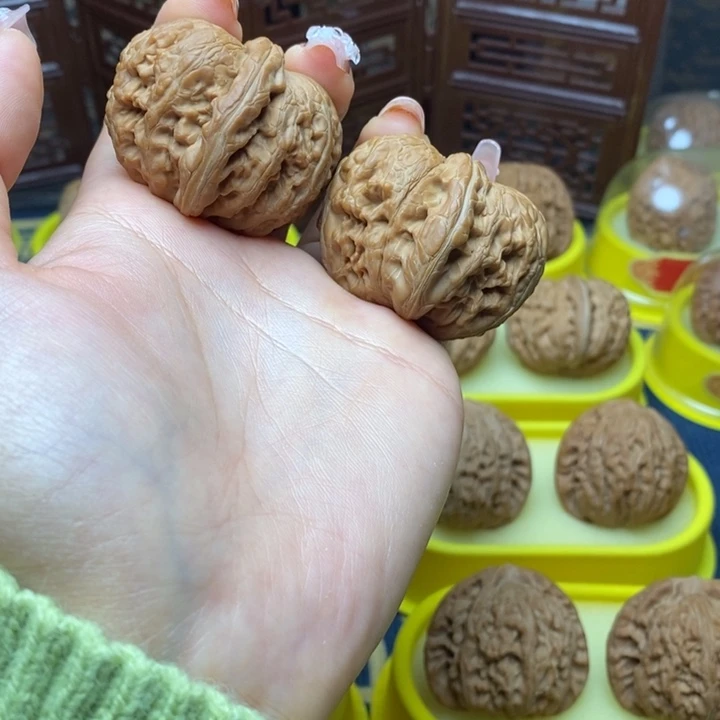 文玩核桃把件43元宝