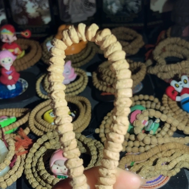 平***淡柏香籽/百香籽吊坠