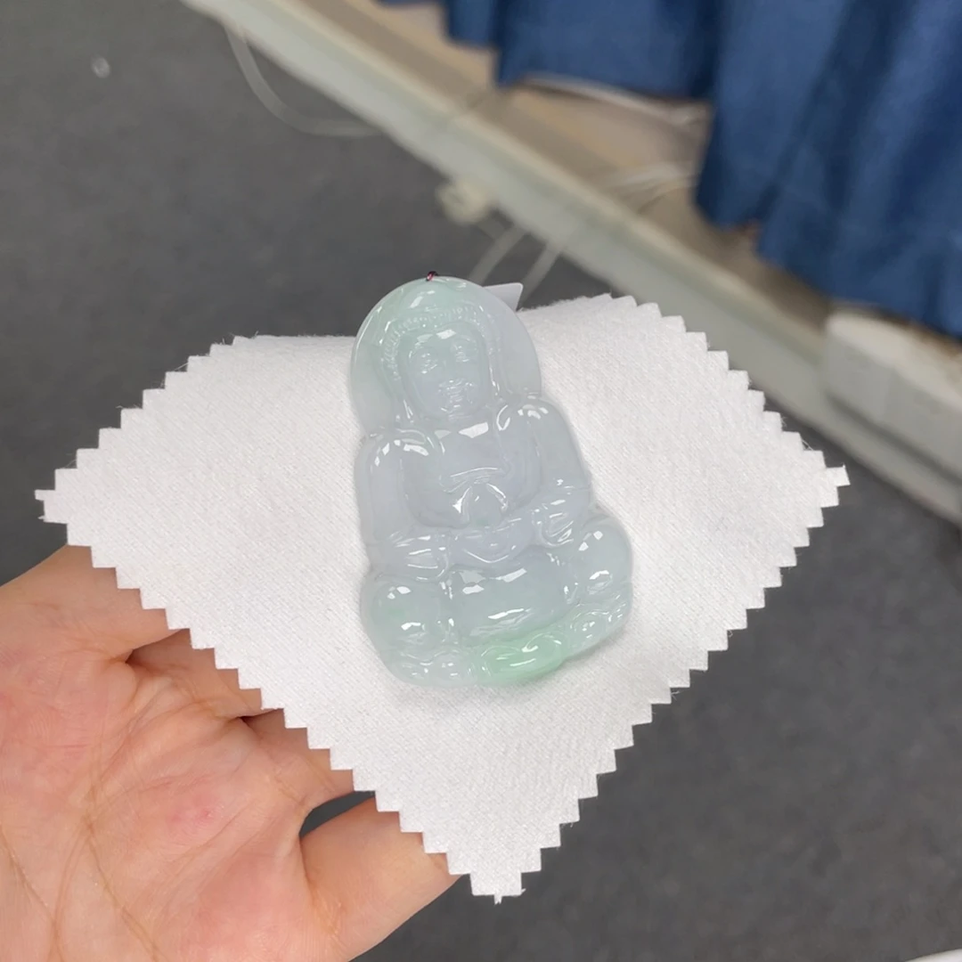 翡翠颈饰未镶嵌观音