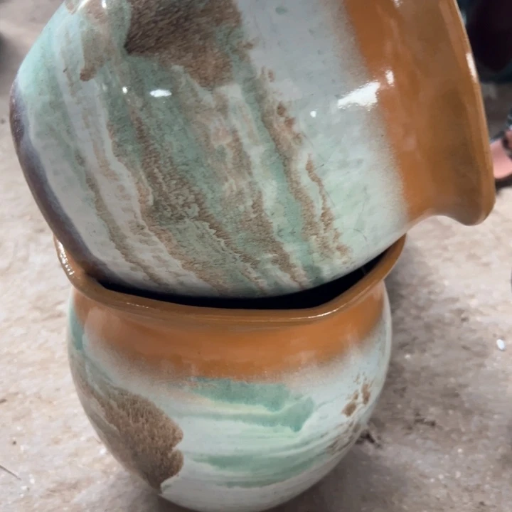 红陶瑕疵19-19两个