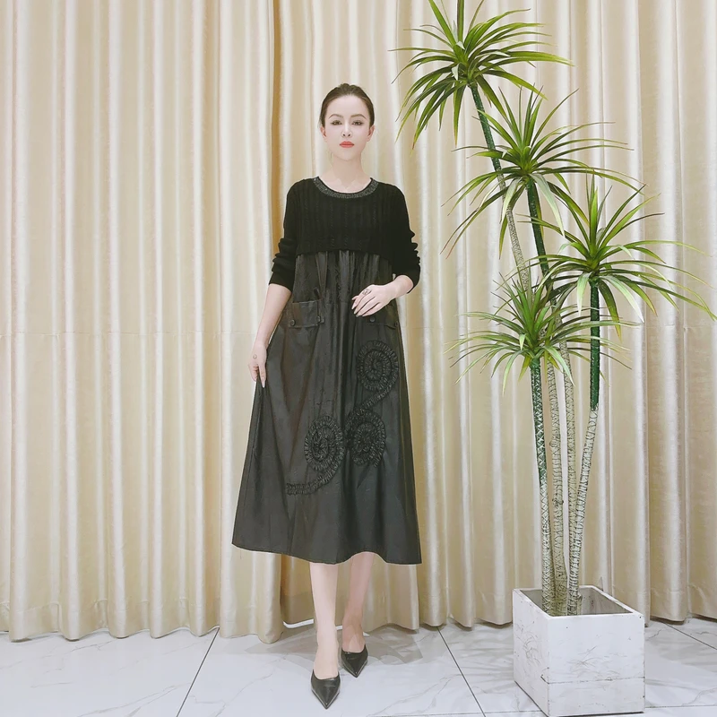 9938黑色拼接设计款羊毛气质秋冬轻奢针织连衣裙时尚复古