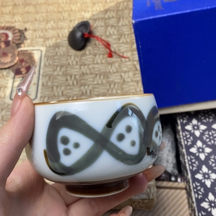 瓷片如图所示所拍即所得