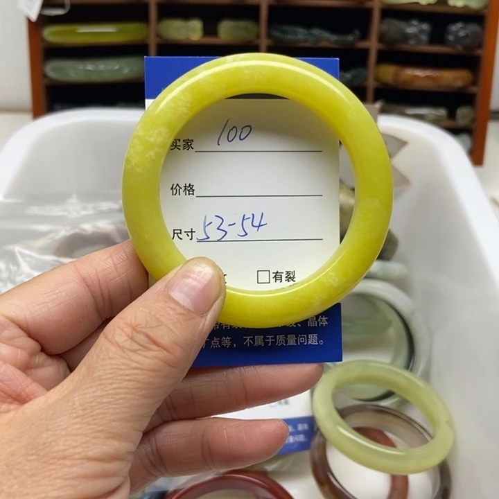 指***蕾蛇纹石玉未镶嵌手镯