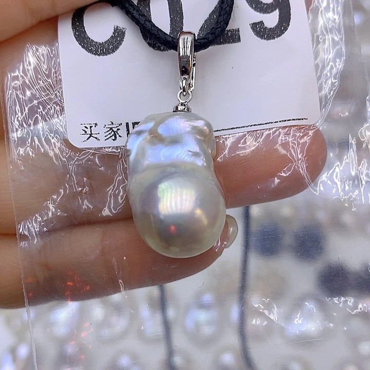 颈饰银S925镶嵌淡水珍珠