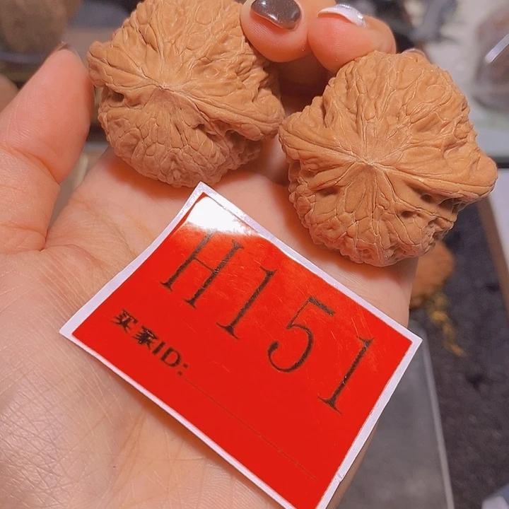 文玩核桃吊坠铁锤42