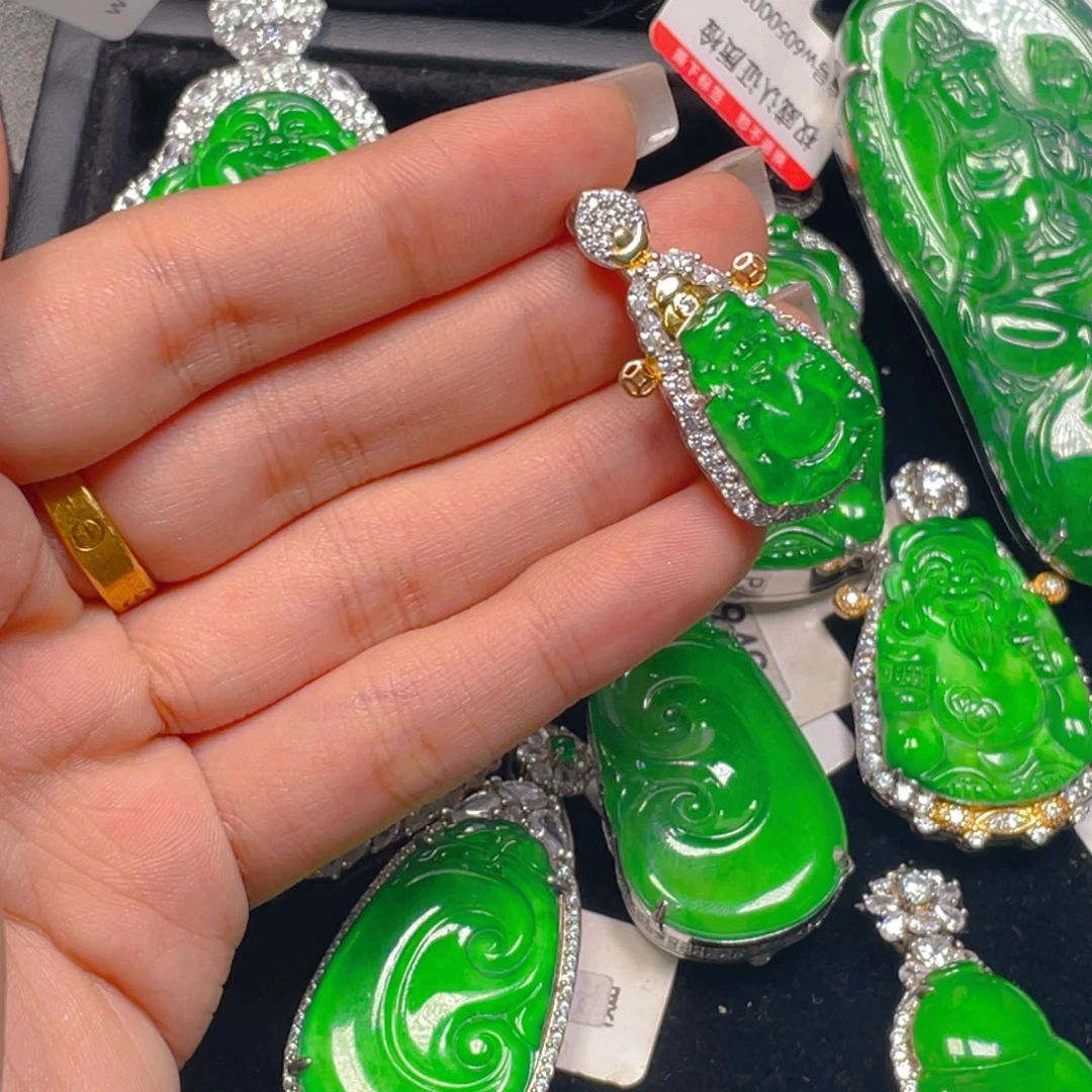 翡翠未镶嵌吊坠(不含链)