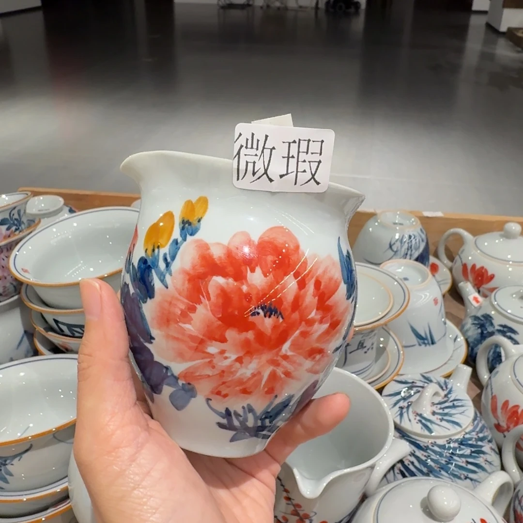 釉下手绘茶具微瑕