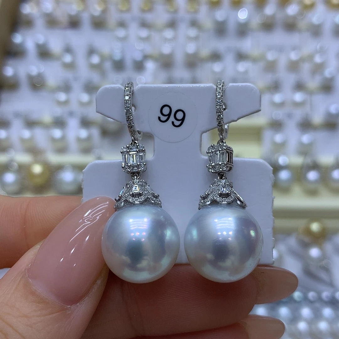 小***莓18K金镶嵌海水珍珠耳饰15mm澳白