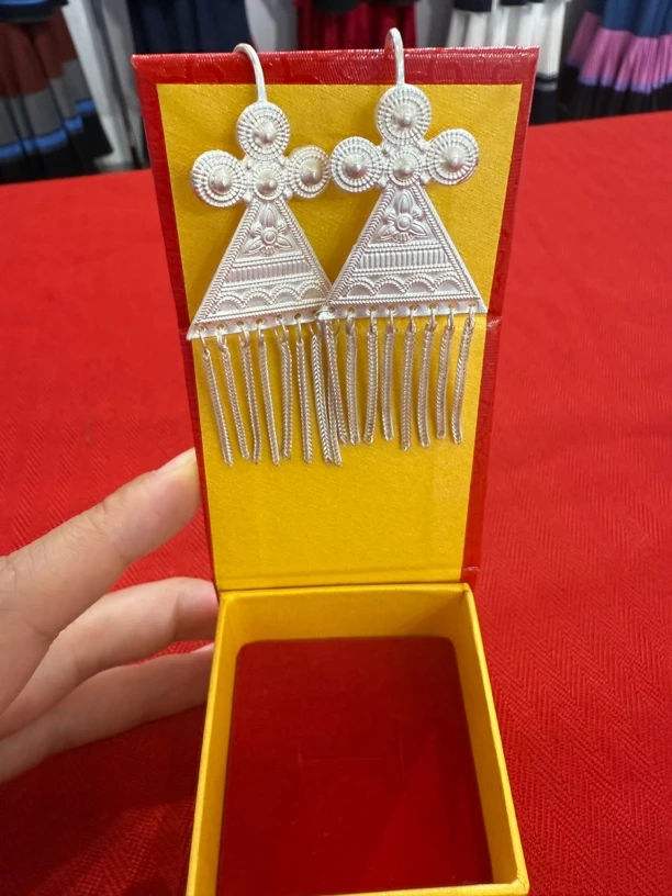 足银耳饰 足银镶钻纪念纯手工耳环民族风耳坠银色复古饰品礼盒装