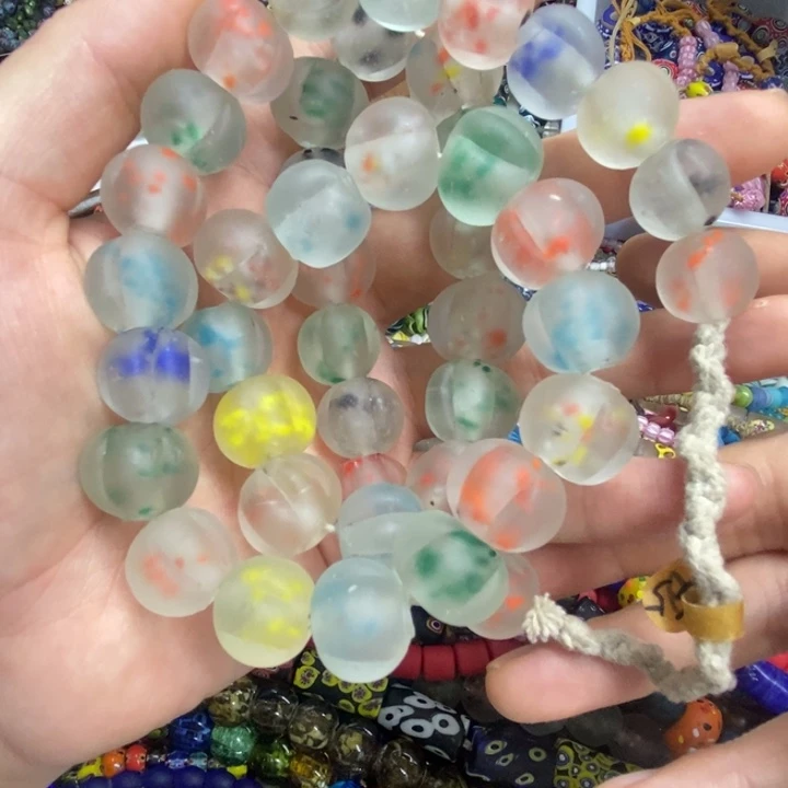 颈饰琉璃飘彩南瓜珠