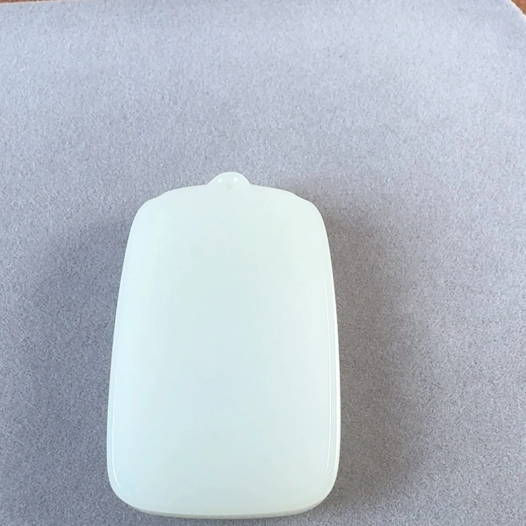 铁***梨和田玉未镶嵌颈饰