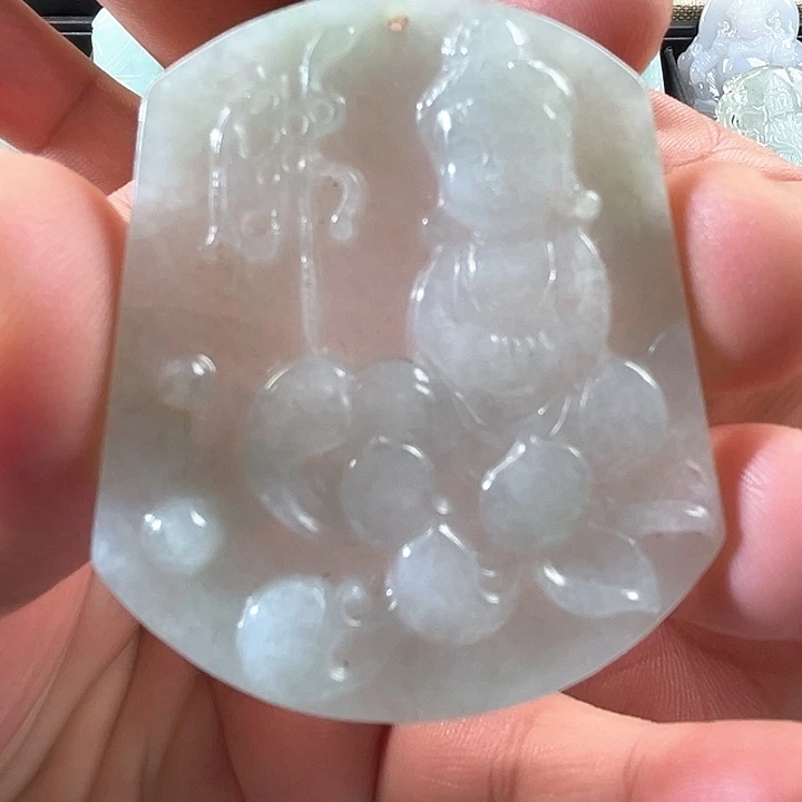 翡翠未镶嵌颈饰宝宝佛