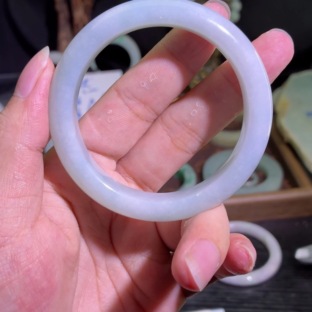 定制翡翠未镶嵌天然翡翠A货毛胚手镯