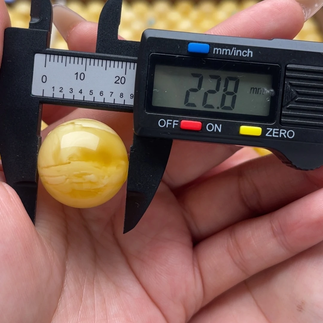 琥珀未镶嵌裸石蜜蜡圆珠笑