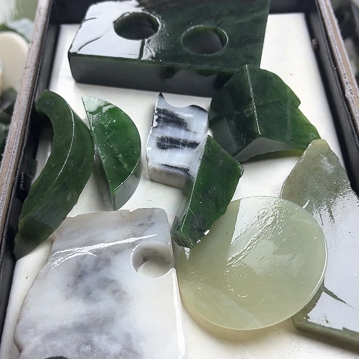 和田玉（糖玉）和田玉边角料9K金镶嵌唯****下