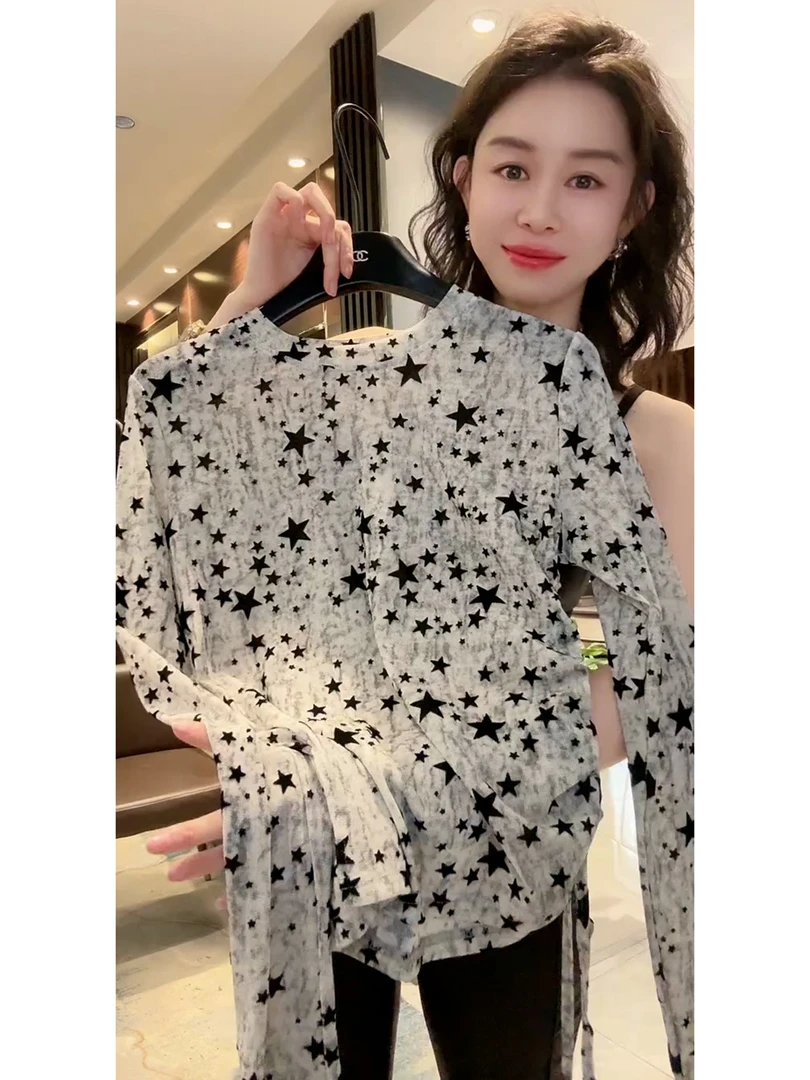 2025秋季韩里韩气设计感小众减龄上衣独特别致绝美星空长袖T恤女
