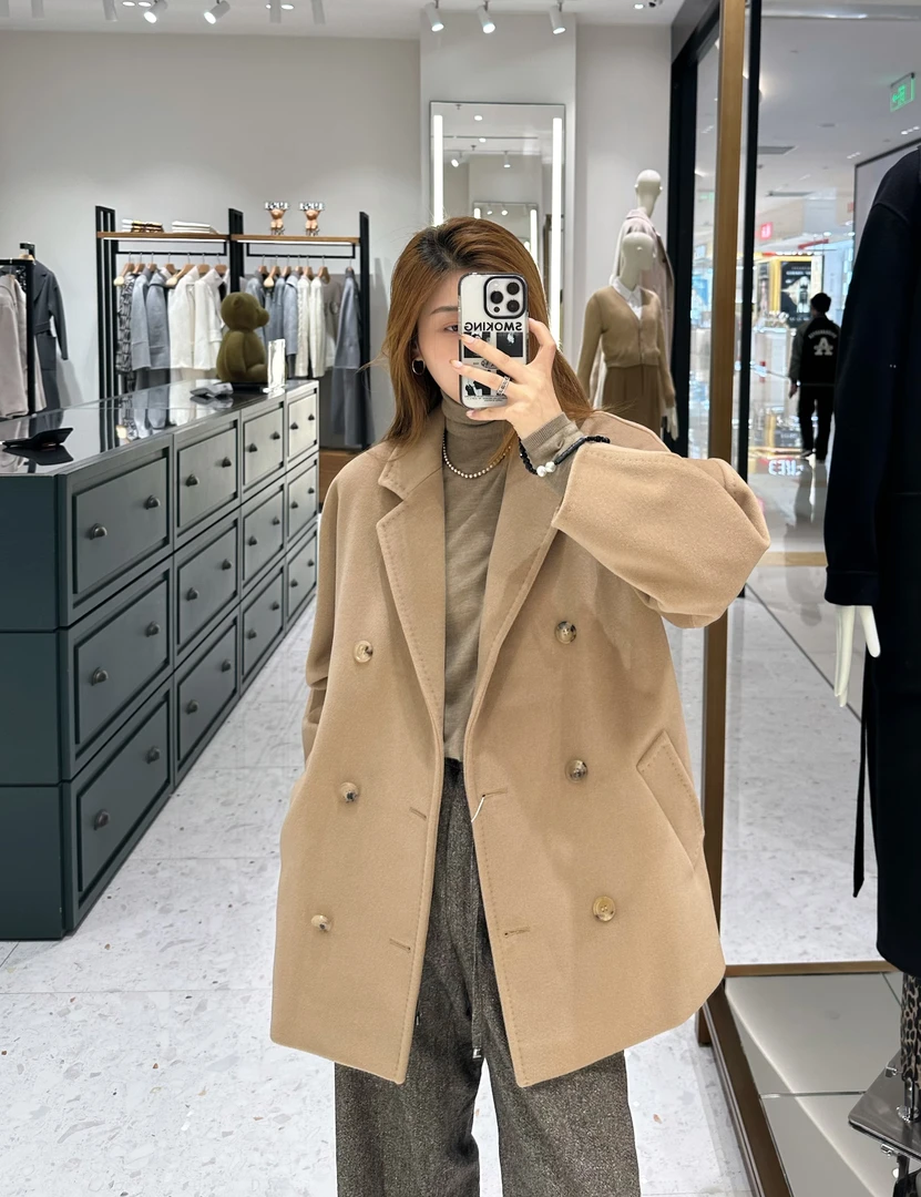 未使用 MaxMara 101801短款 双排扣外套大衣 女款