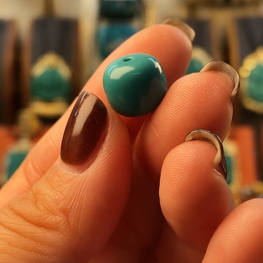 绿松石未镶嵌.绿松石老型2.1g11.6mm