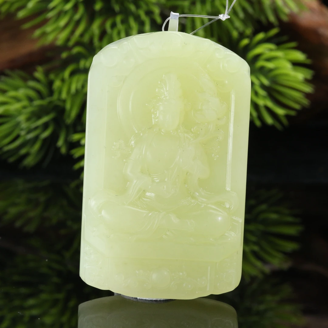 30和田玉若羌黄口鸡油黄莲花观音/100477北京中保拍卖