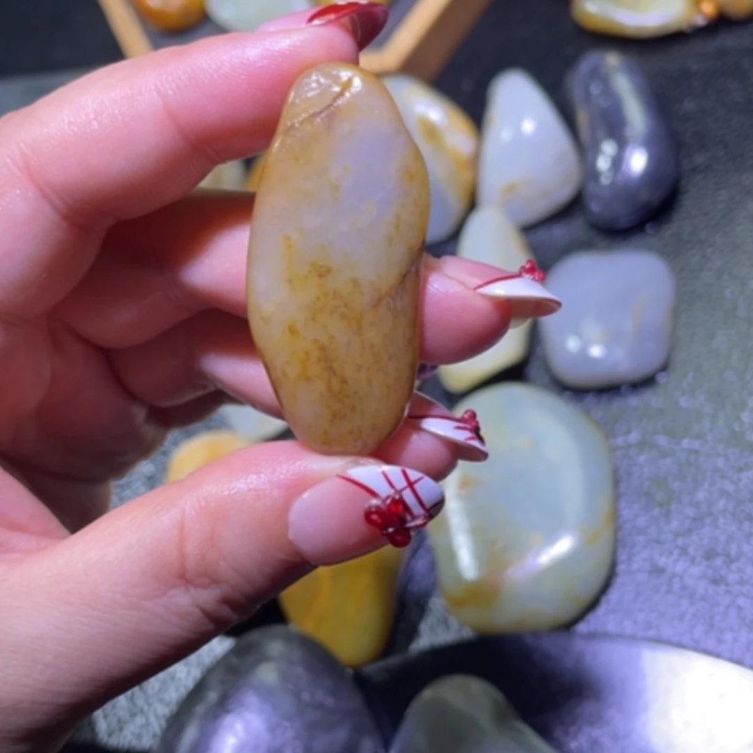 【闪购商品】颈饰未镶嵌和田玉