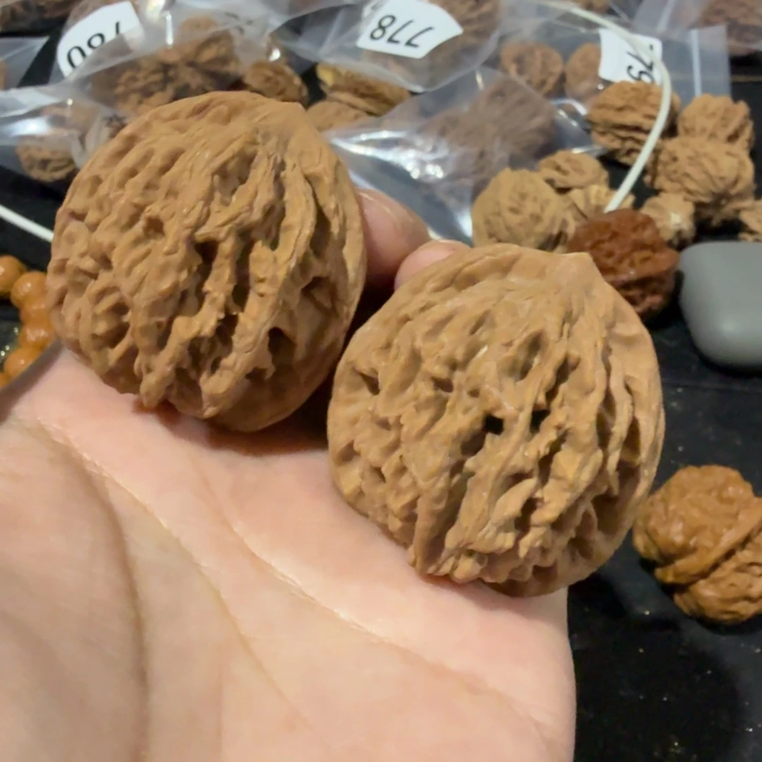 吊坠文玩核桃麦虎