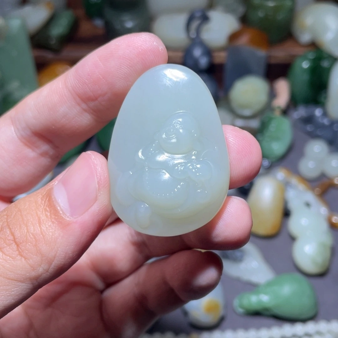 和田玉颈饰未镶嵌