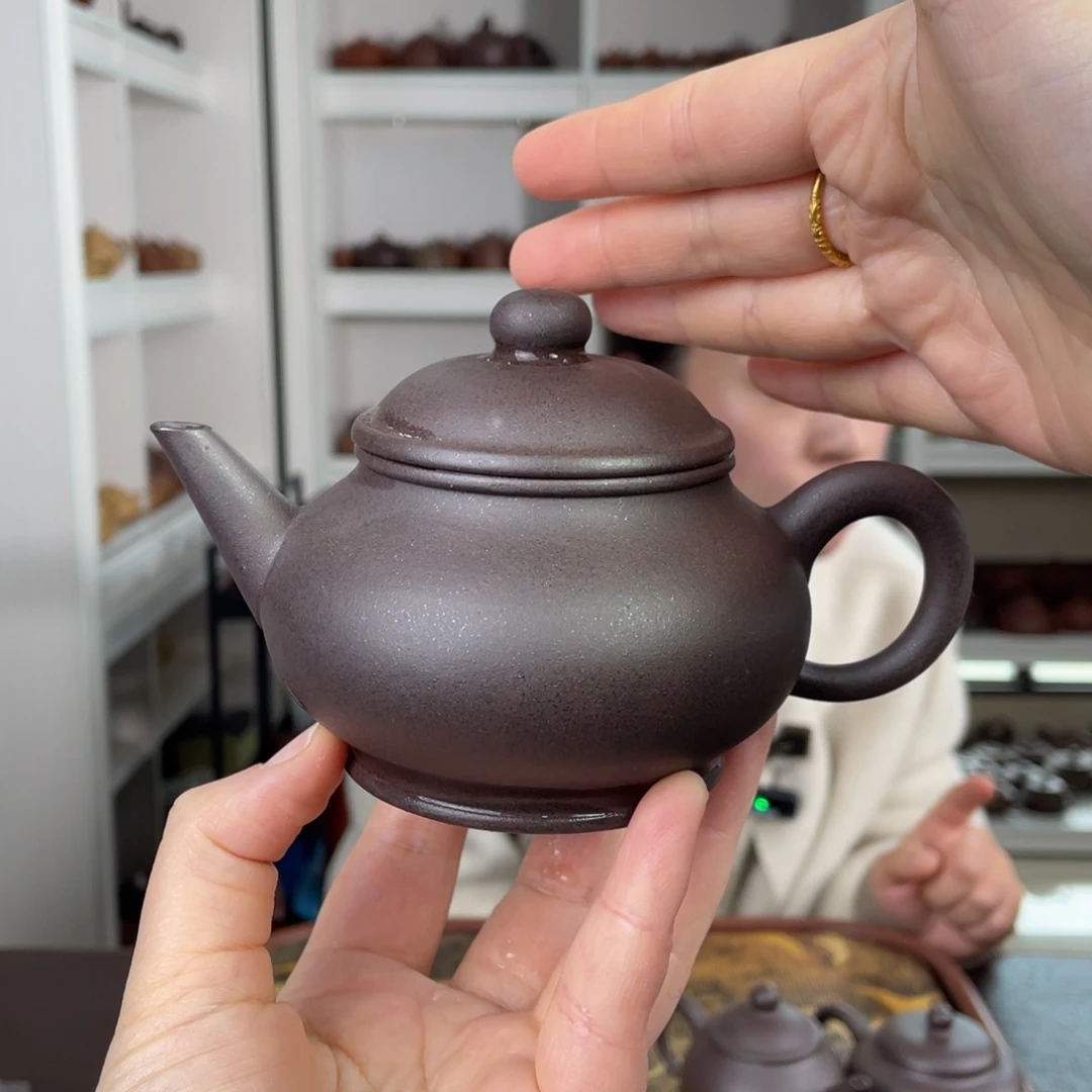 紫砂茶壶手****基黑星土大水平240cc