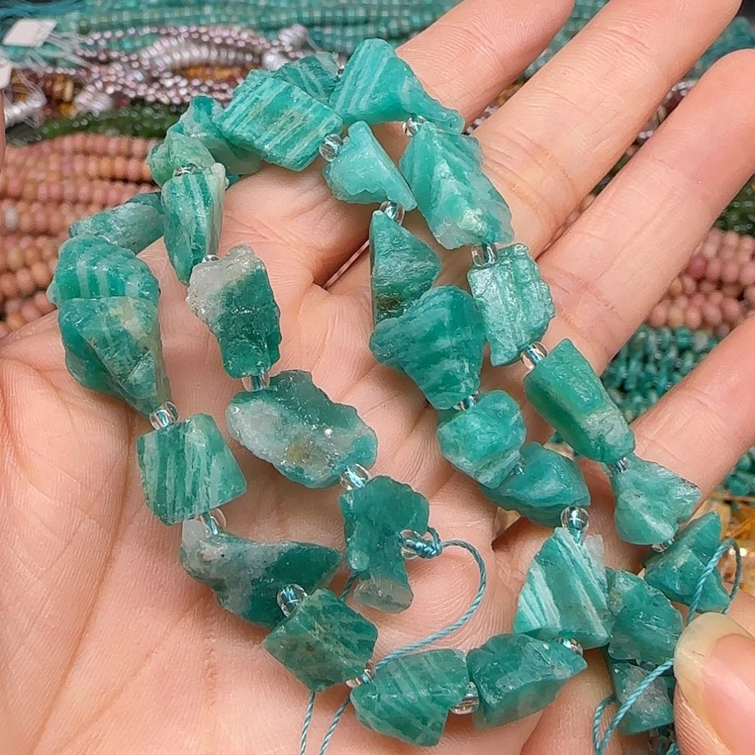 玛瑙/玉髓合金珠宝半成品天河石原石8-10mm一条