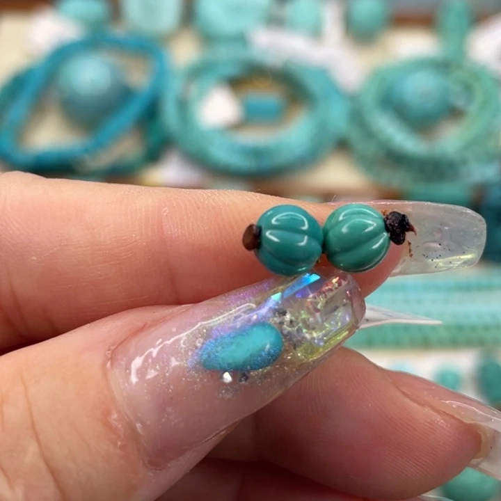 绿松石未镶嵌挂件