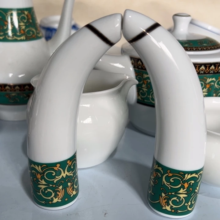 杯绿金富贵胡椒粉桶陶瓷