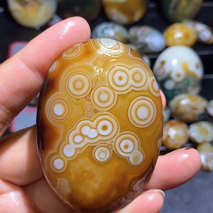 未镶嵌玛瑙/玉髓珠宝奇石