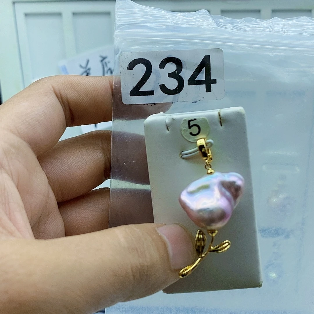 淡水珍珠颈饰合金