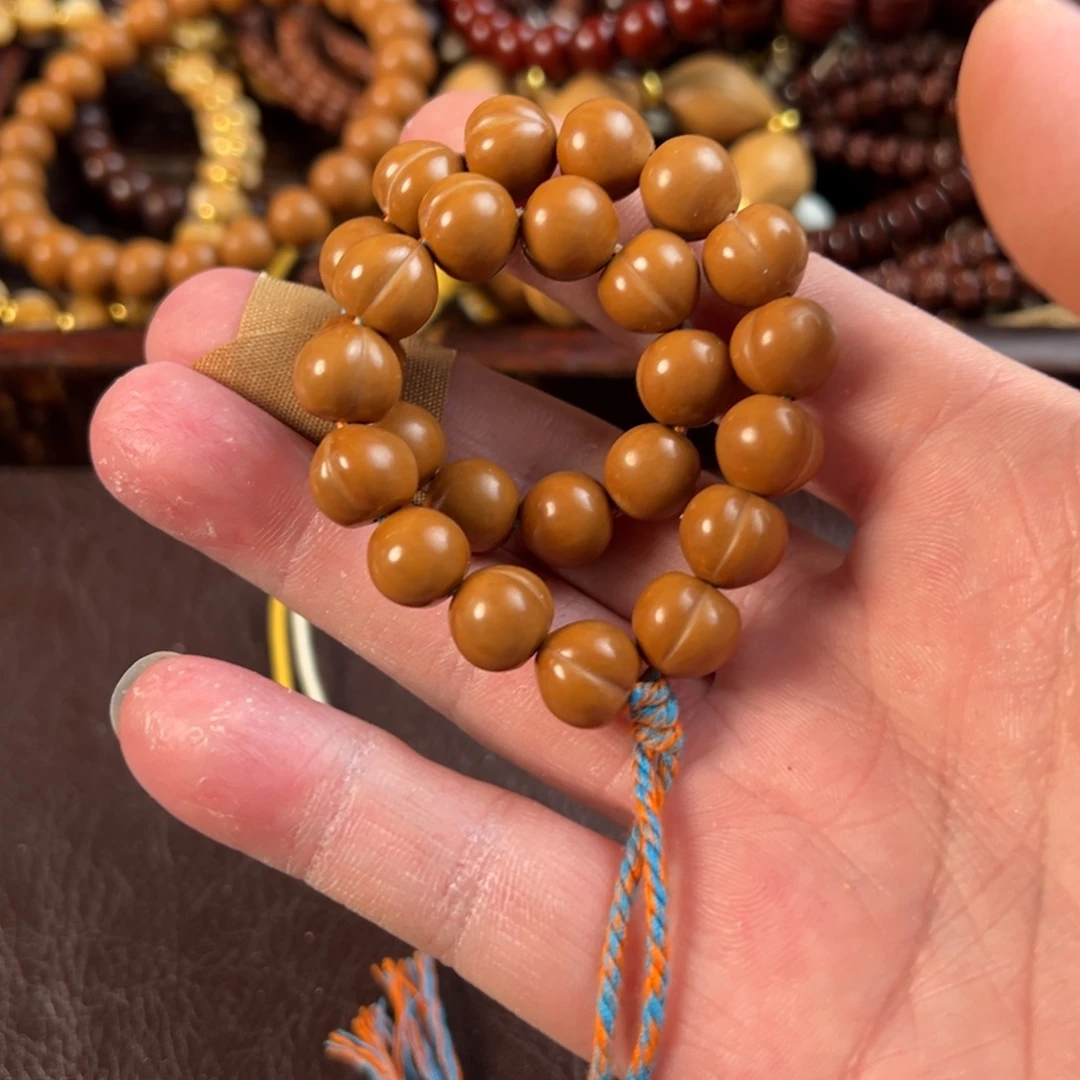 吊坠星月菩提小屁桃