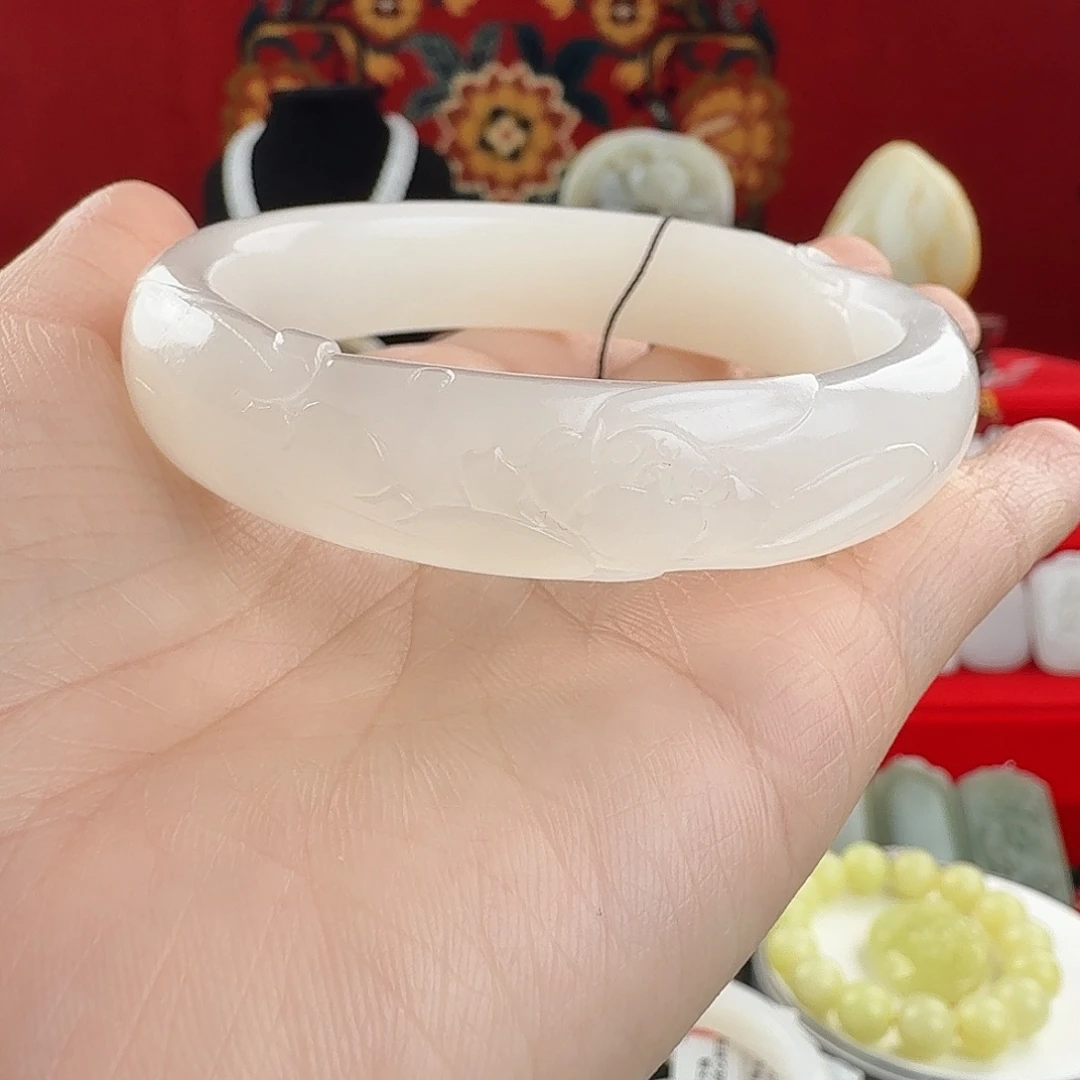 和田玉（白玉）未镶嵌手镯