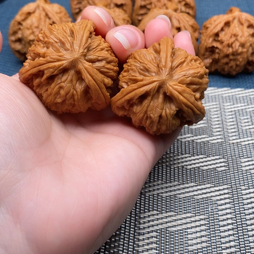 ****n吊坠文玩核桃三棱