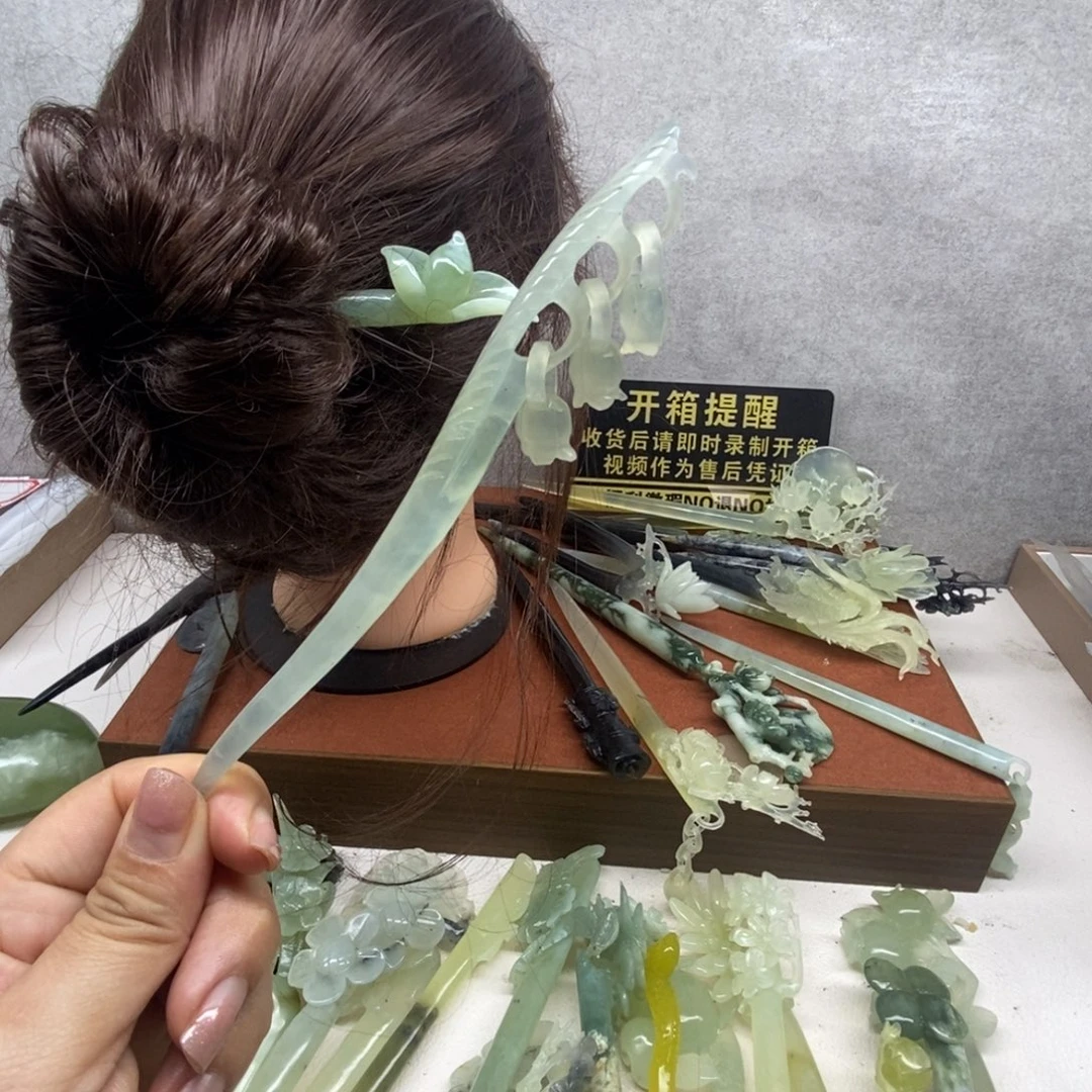 蛇纹石玉未镶嵌发饰