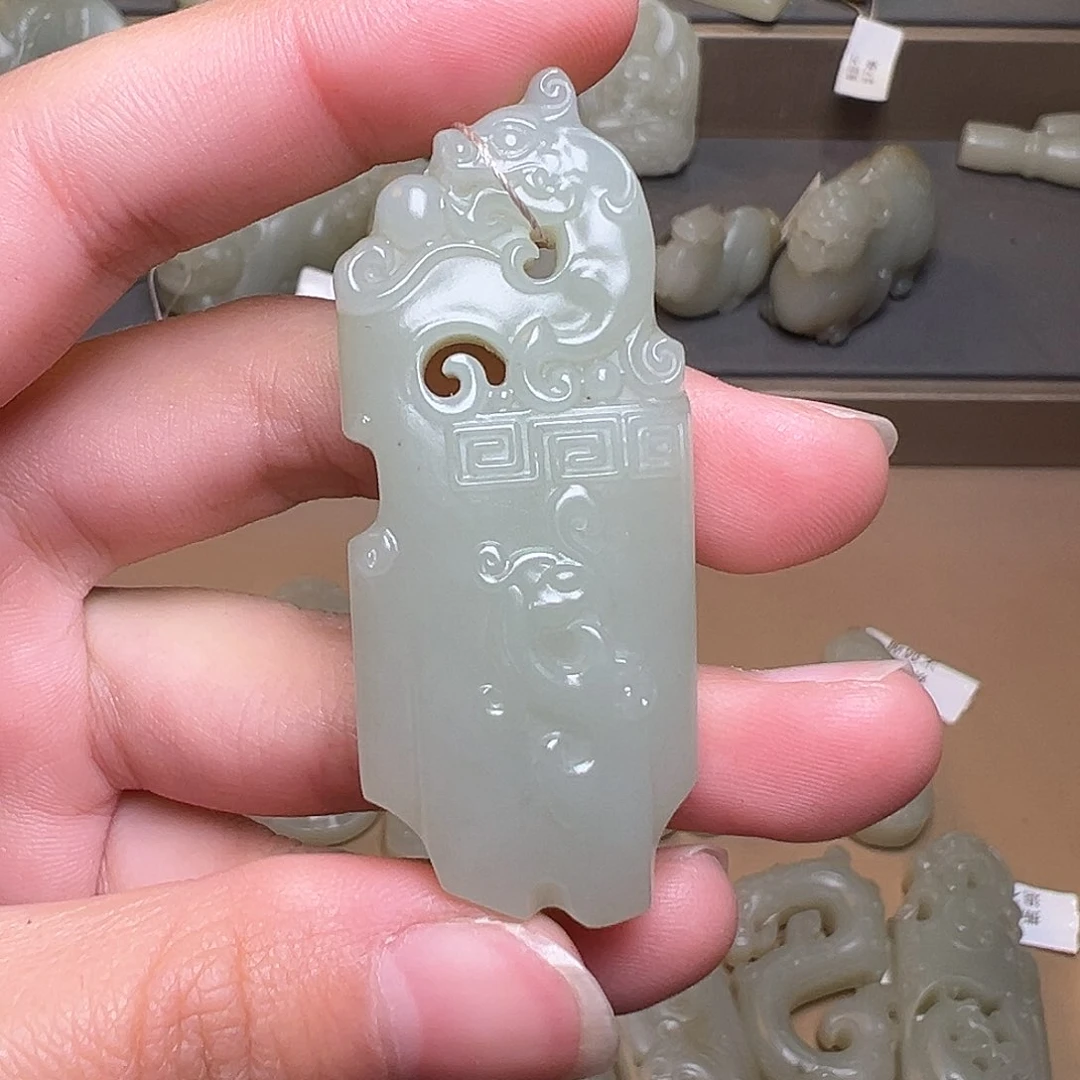 和田玉挂件未镶嵌奇