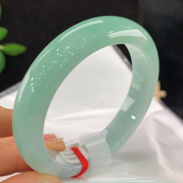 翡翠手镯未镶嵌111-0032