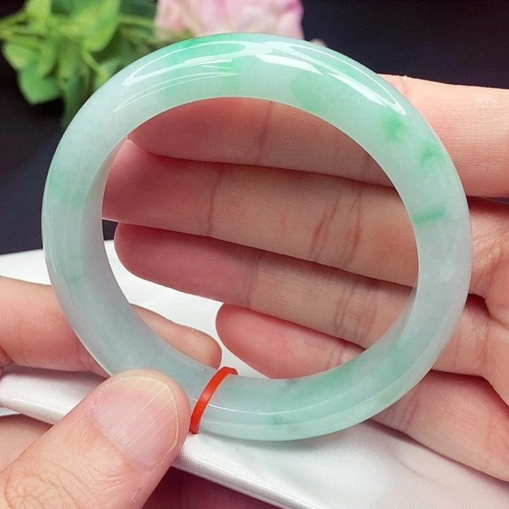 翡翠手镯未镶嵌57.5圈