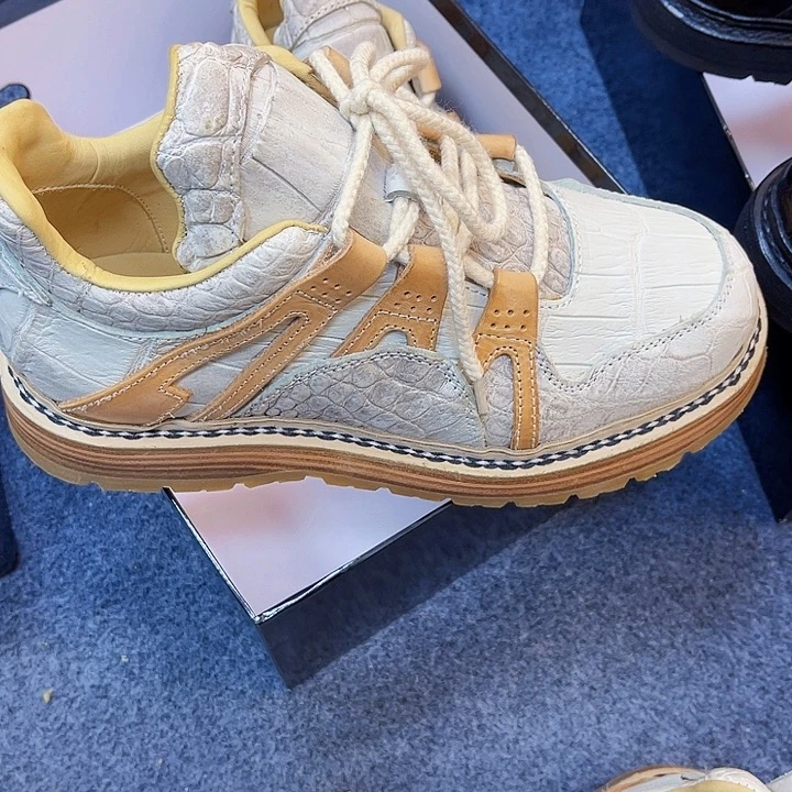 S***n喜马拉雅鳄鱼41码