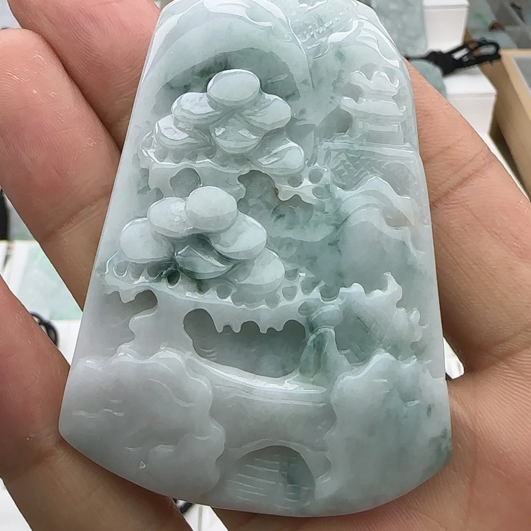 翡翠未镶嵌颈饰翡翠