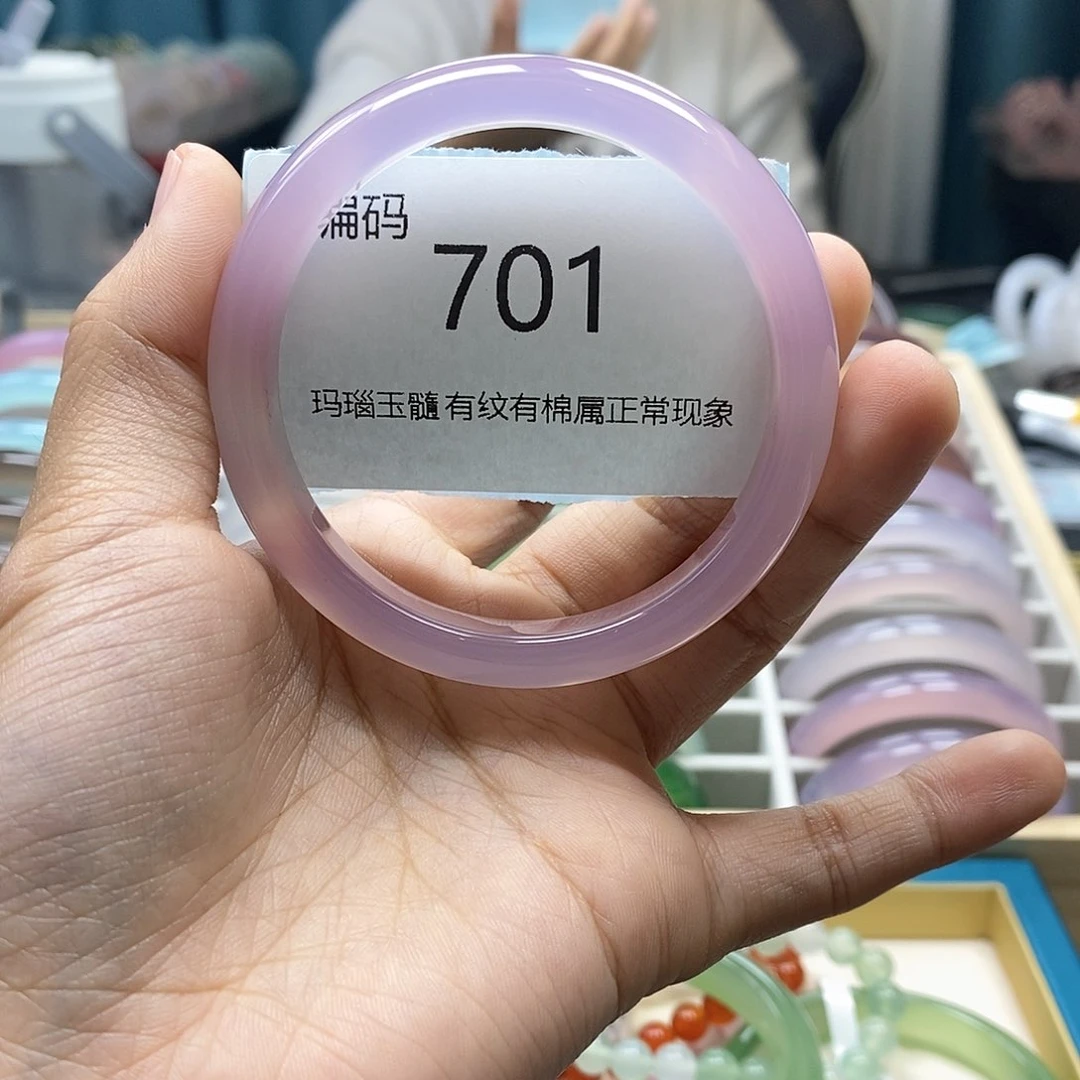 【闪购商品】玛瑙/玉髓手镯未镶嵌庄****）701