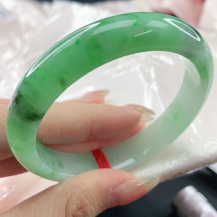 未镶嵌手镯翡翠，315