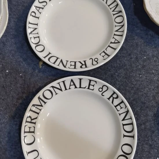 瓷片微瑕字母八寸浅盘两个一组